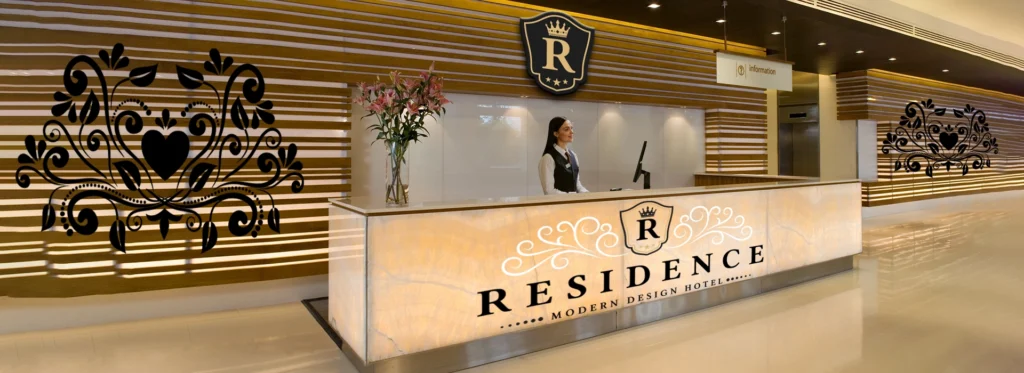 Zastosowanie druku UV w branży hotelarskiej
