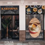 Folia OWV do oklejania witryn, druk UV - obrazek 5