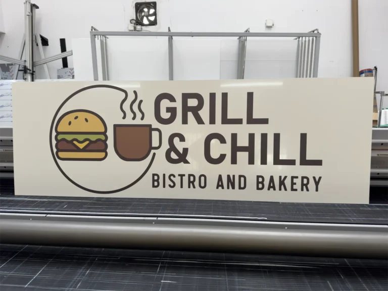 Grill & Chill Bistro and Bakery – tablice i szyldy reklamowe