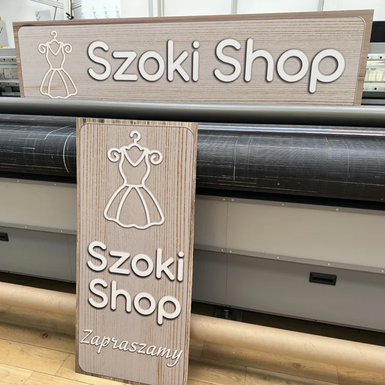 Szoki Shop – elegancki butik, tablice i szyldy reklamowe