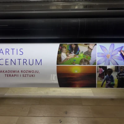 Artis Centrum – akademia terapii i sztuki, tablice i szyldy reklamowe