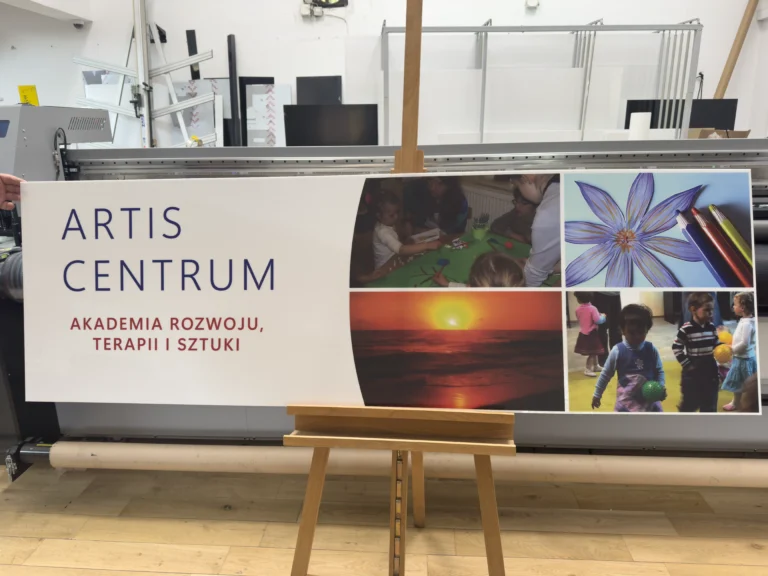 Artis Centrum – rozwój i terapia dzieci, tablice i szyldy reklamowe