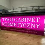 Podświetlany szyld „Twój Gabinet Kosmetyczny” – tablice i szyldy reklamowe