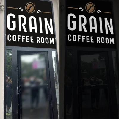 Kaseton reklamowy Grain Coffee Room – podświetlany szyld kawiarni z logo ziarenka