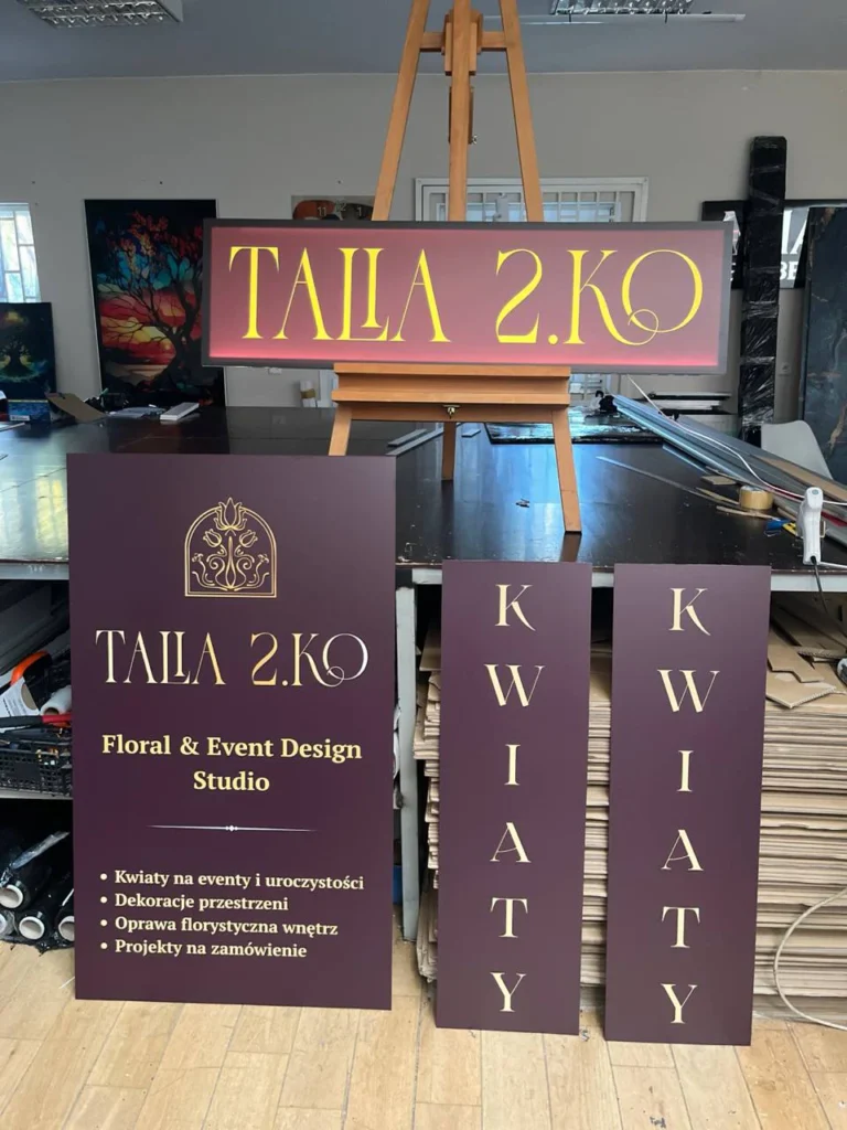 Szyldy Dibond z nadrukiem UV – gotowe tablice reklamowe do oznakowania firmy premium