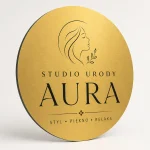 Złoty szczotkowany szyld z dibondu do salonu beauty