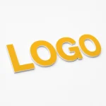 Żółty napis Logo z PCV z kolorowym frontem i białymi bokami